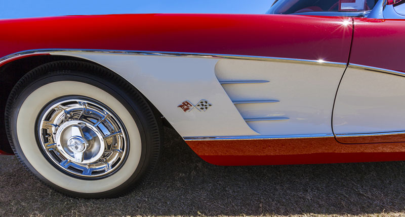 Corvette hubcaps