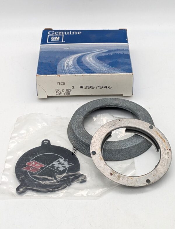 1968-1975 Corvette NOS Horn Button Assembly main