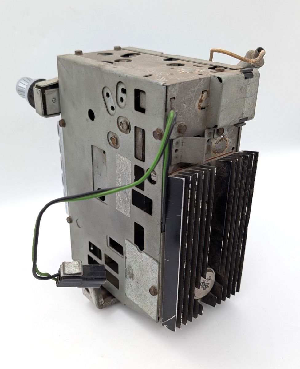 Early 1963 Corvette Wonderbar AM Radio pic3